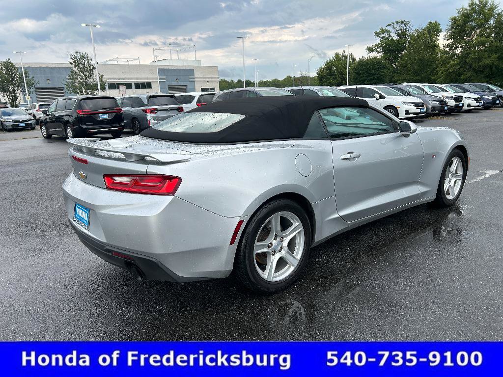 Used 2017 Chevrolet Camaro LT RWD image 5