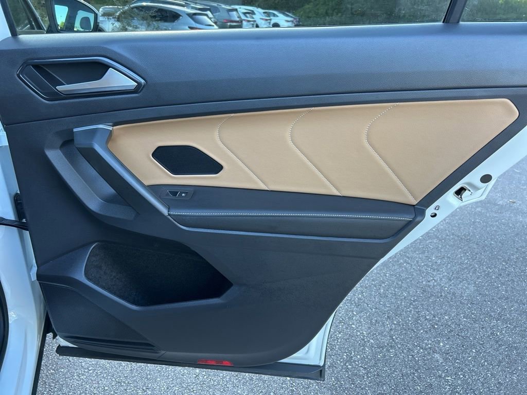 Used 2024 Volkswagen Tiguan SE image 47