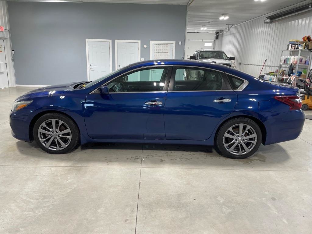 Used 2018 Nissan Altima 2.5 SR w/ SR Special Edition FWD image 4