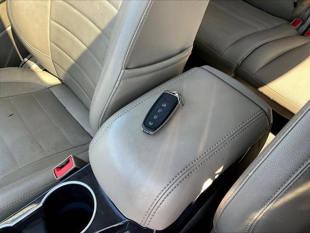 Used 2014 Ford Escape Titanium AWD/4WD image 32