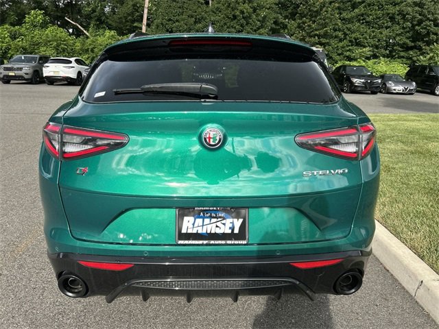 New 2025 Alfa Romeo Stelvio Sprint image 16