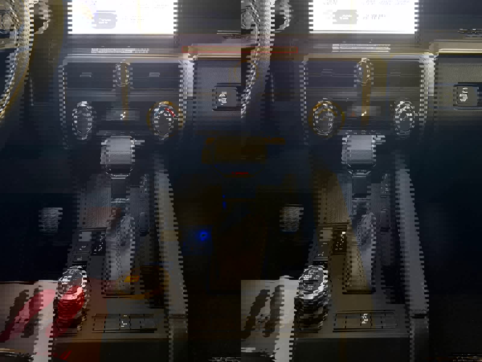 Used 2024 Toyota Tacoma TRD Off-Road image 15