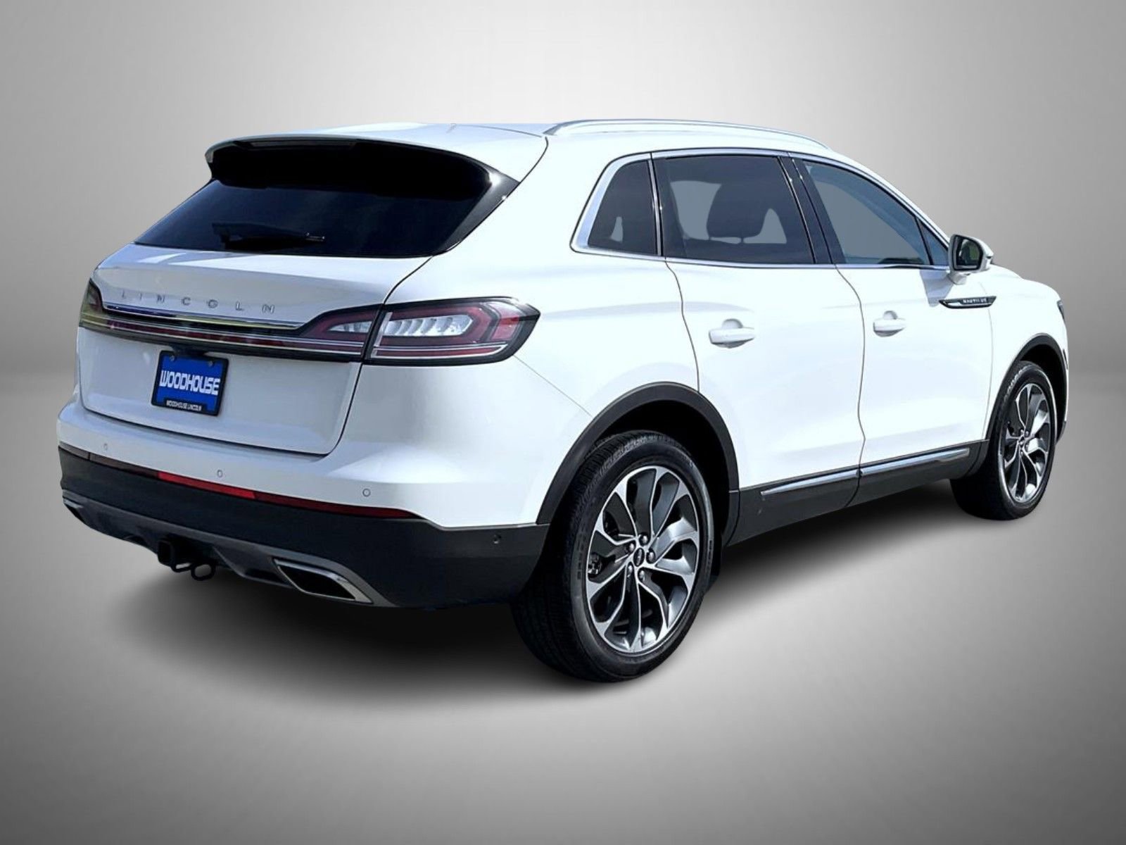Certified 2023 Lincoln Nautilus Reserve w/ Equipment Group 201A AWD/4WD image 5