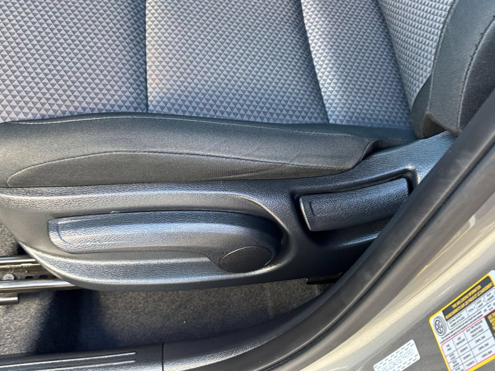 Used 2025 Kia Soul LX w/ LX Technology Package FWD image 22