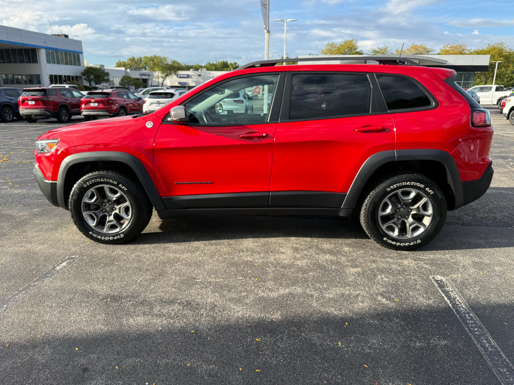 Used 2019 Jeep Cherokee Trailhawk w/ Cold Weather Group AWD/4WD image 8