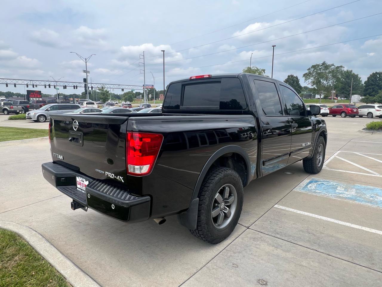 Used 2014 Nissan Titan PRO-4X AWD/4WD image 6