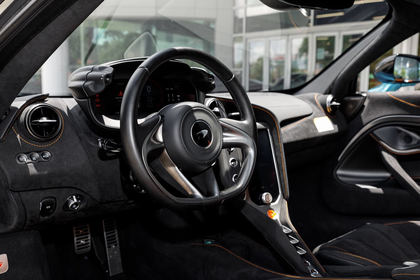 Used 2025 McLaren 750S RWD image 60