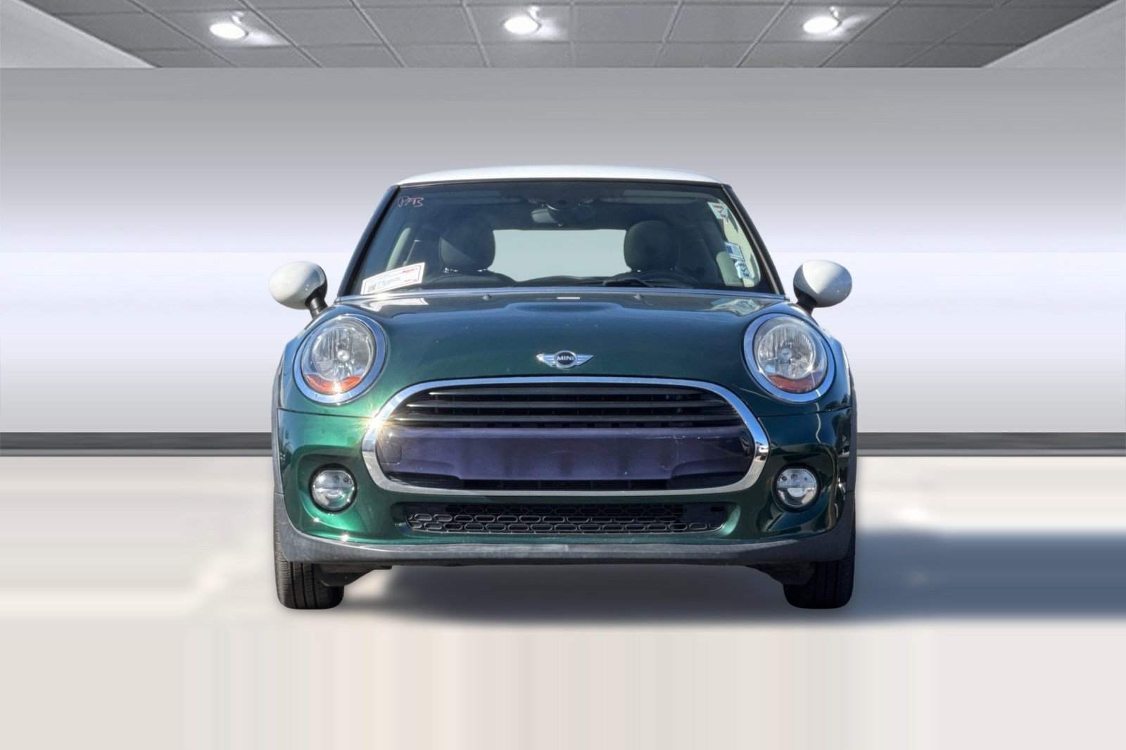 Used 2017 MINI Cooper 2-Door Hardtop image 5