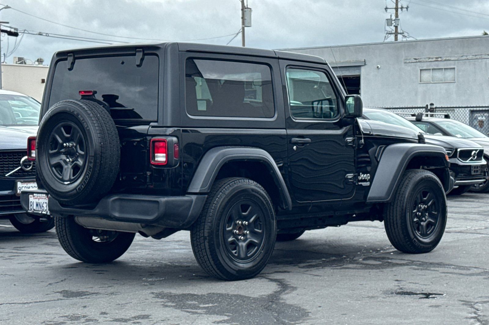 Used 2019 Jeep Wrangler Sport image 2