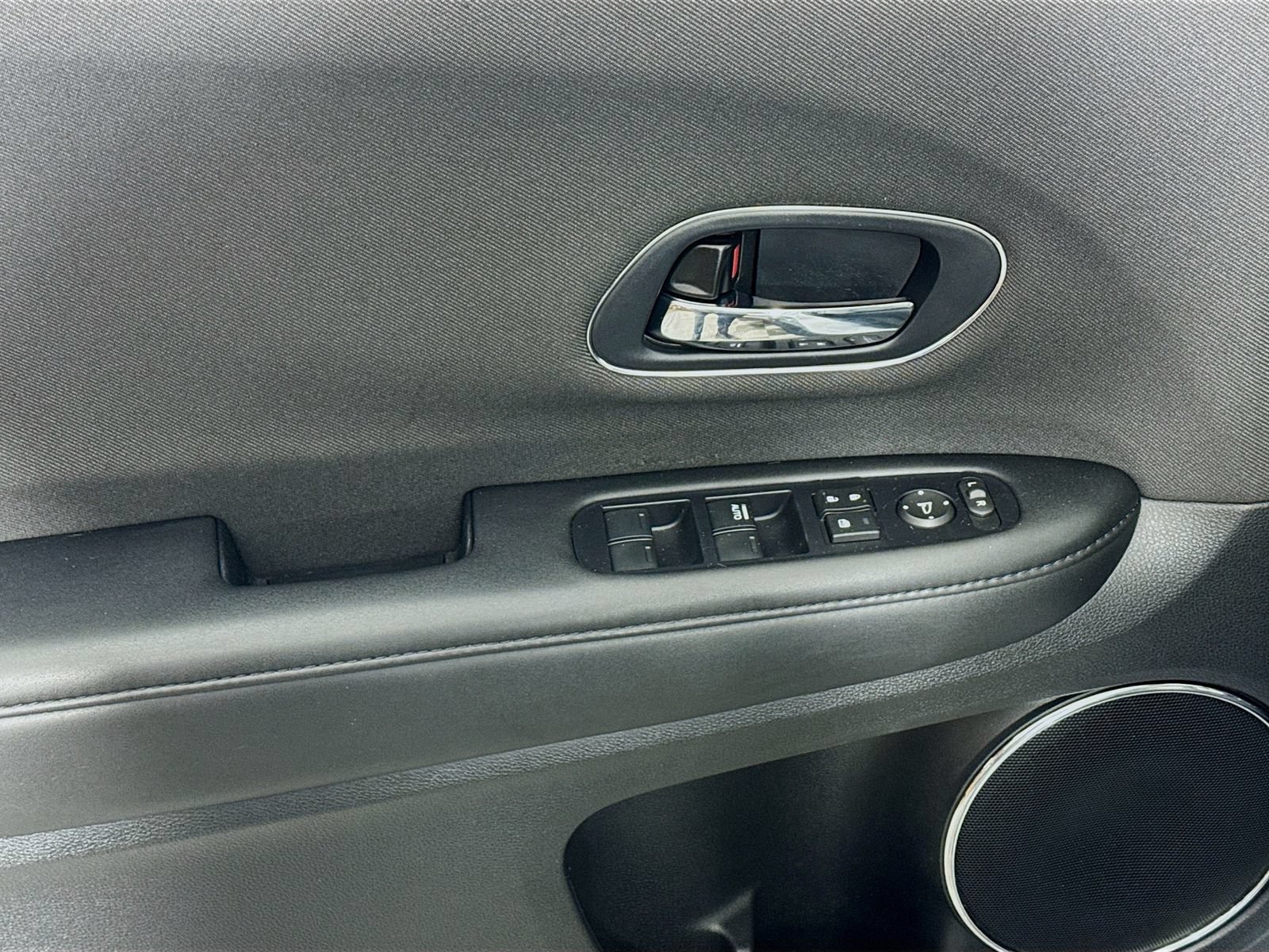 Used 2020 Honda HR-V EX image 21