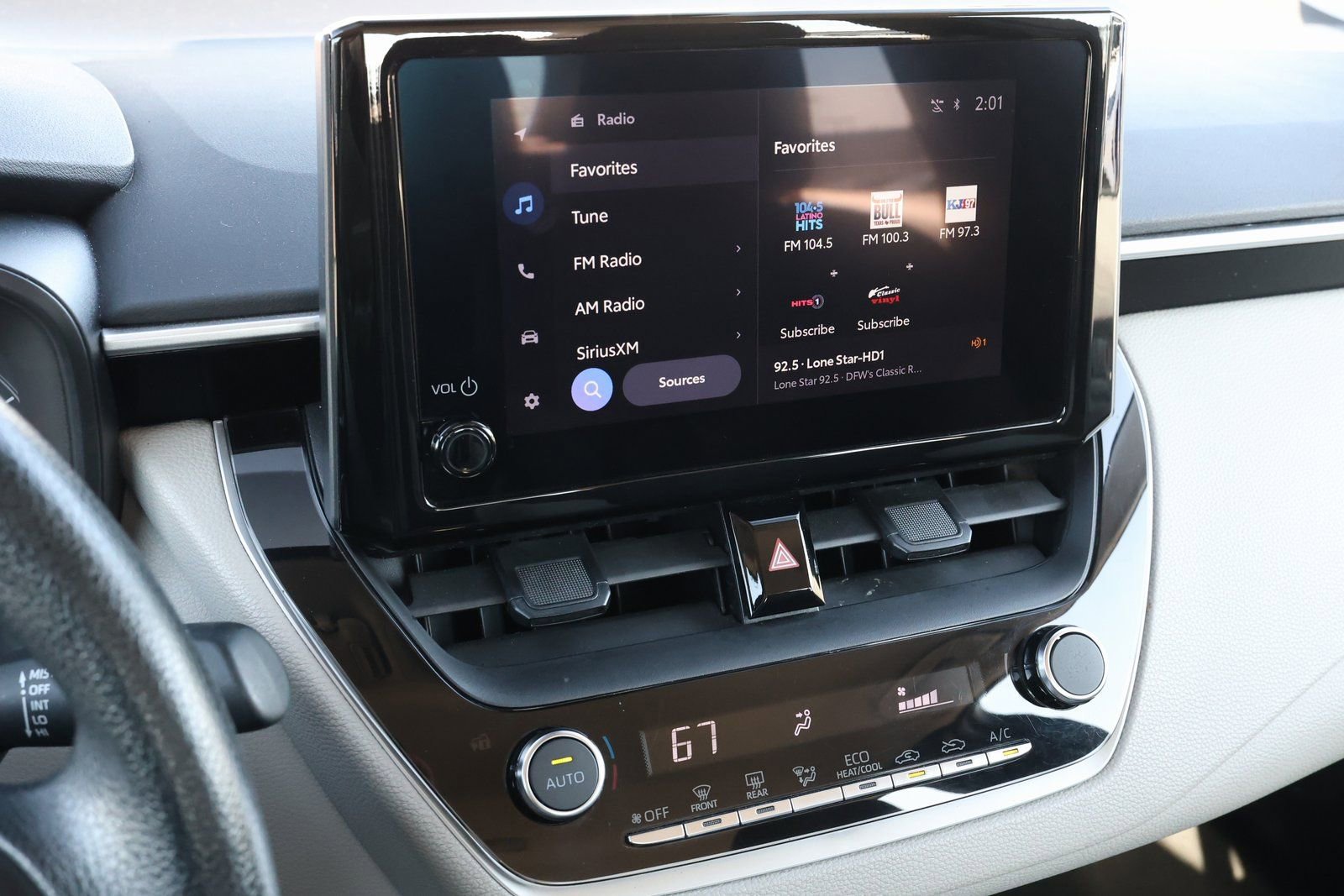 Used 2023 Toyota Corolla LE image 18