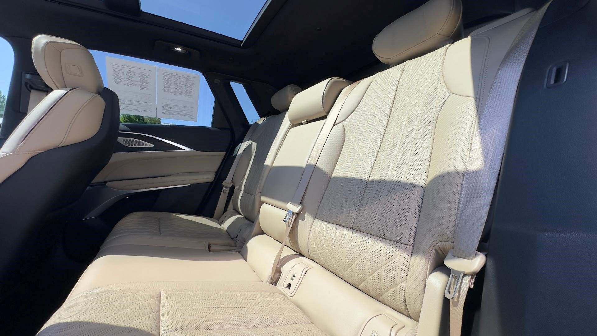 Certified 2024 Cadillac Lyriq Sport w/ Nappa Leather Package image 8