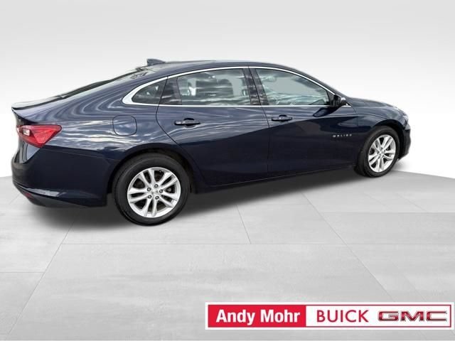 Used 2017 Chevrolet Malibu LT FWD image 12