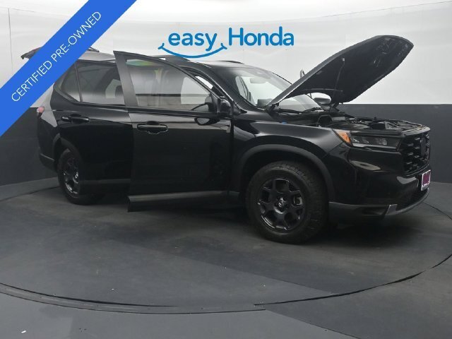 Used 2025 Honda Pilot TrailSport image 40