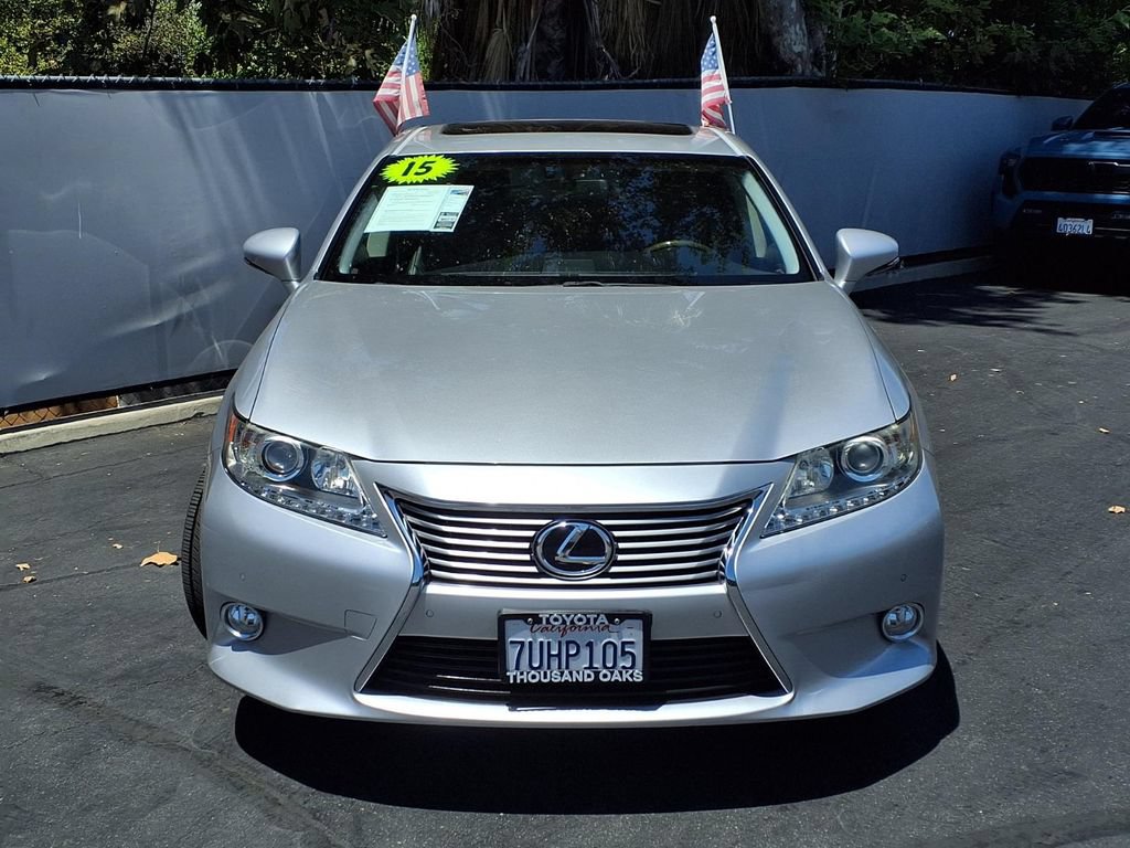 Used 2015 Lexus ES 350 w/ Premium Package FWD image 2