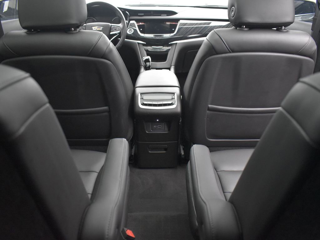 Certified 2024 Cadillac XT6 Premium Luxury w/ LPO, Floor Liner Package AWD/4WD image 30