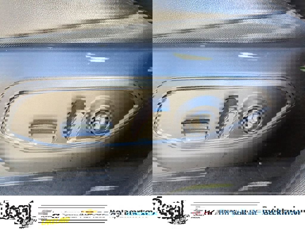 Used 2022 Jeep Grand Cherokee Altitude image 18