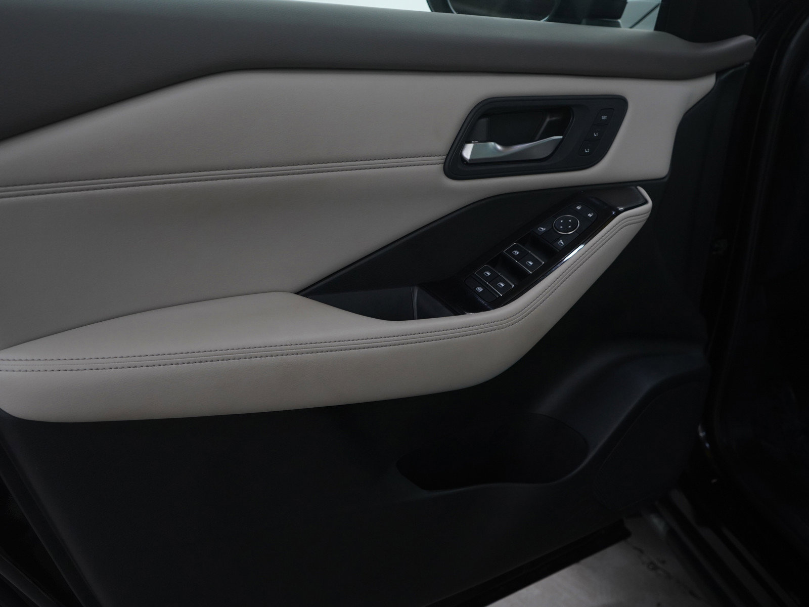 Used 2023 Nissan Rogue SL w/ SL Premium Package AWD/4WD image 24