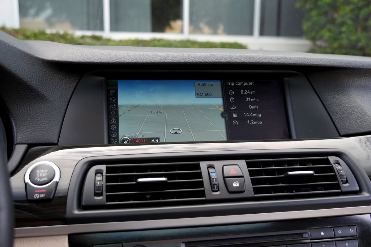 Used 2012 BMW 528i Sedan RWD image 11