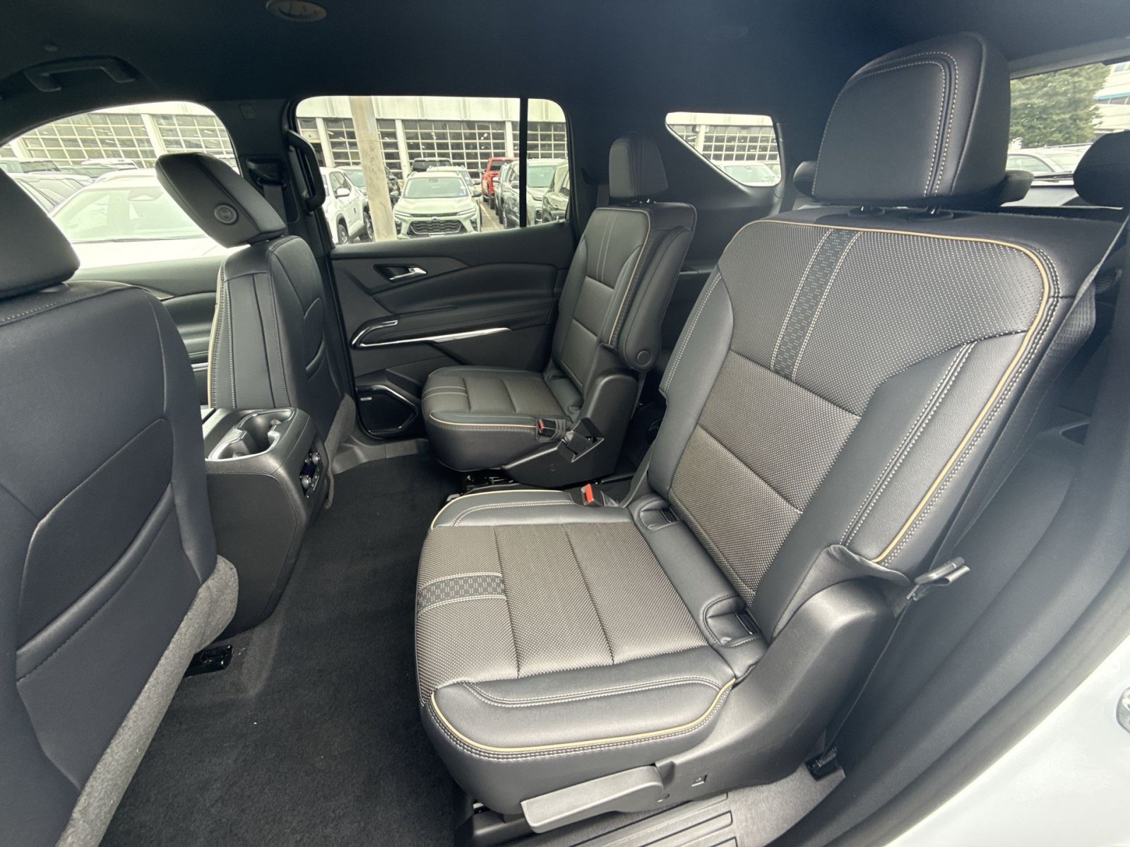 New 2026 Chevrolet Traverse High Country FWD image 24