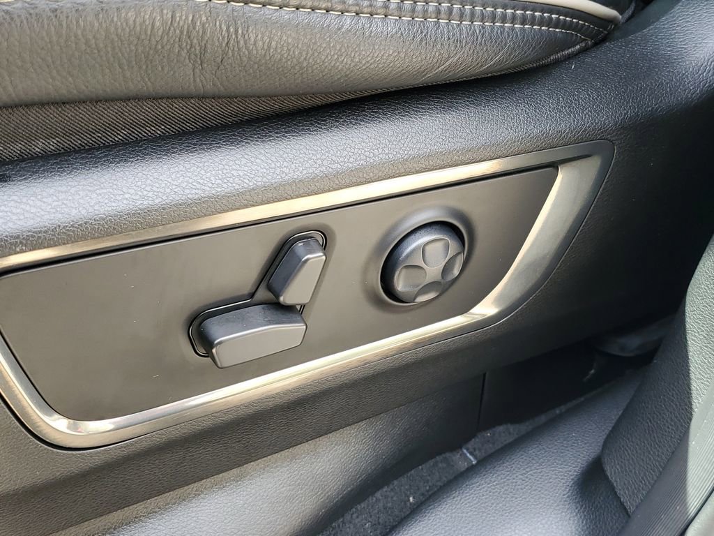Used 2021 RAM 1500 Limited w/ Night Edition image 17