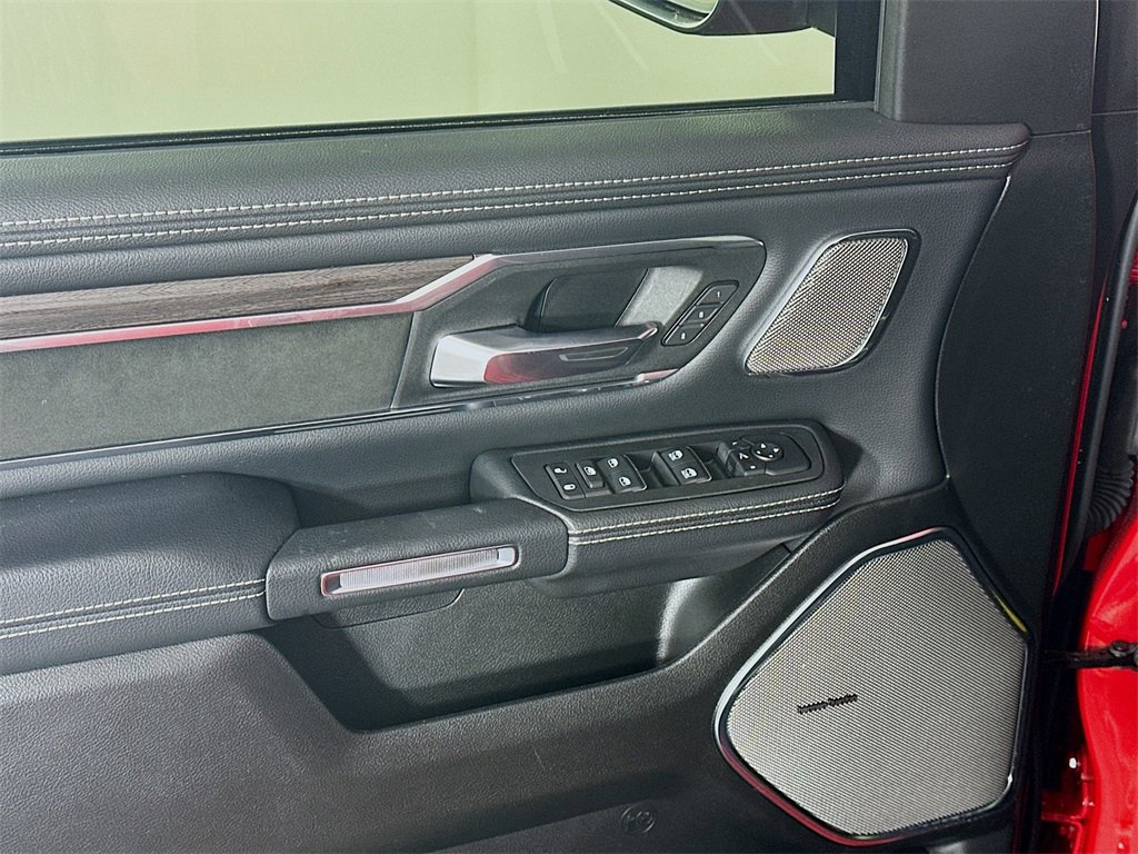 Used 2025 RAM 1500 Laramie w/ Night Edition image 25