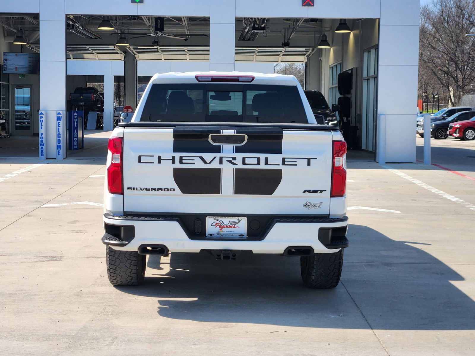 Used 2023 Chevrolet Silverado 1500 RST w/ Rally Edition image 8