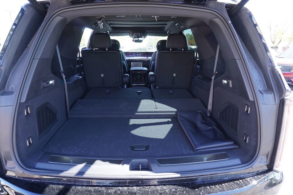 New 2026 Cadillac Escalade IQL Luxury image 7