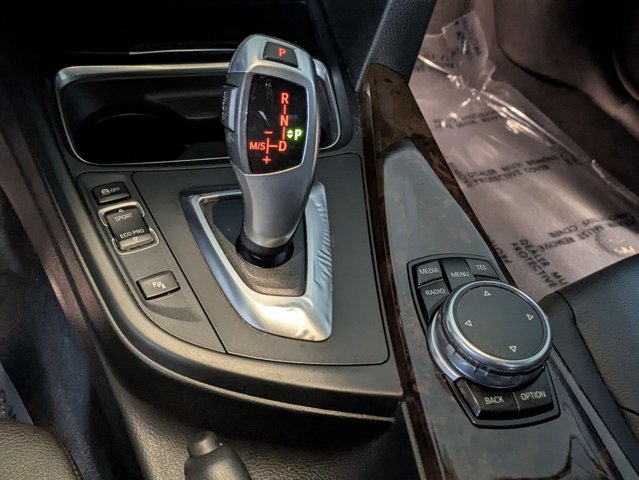 Used 2015 BMW 320i Sedan image 14