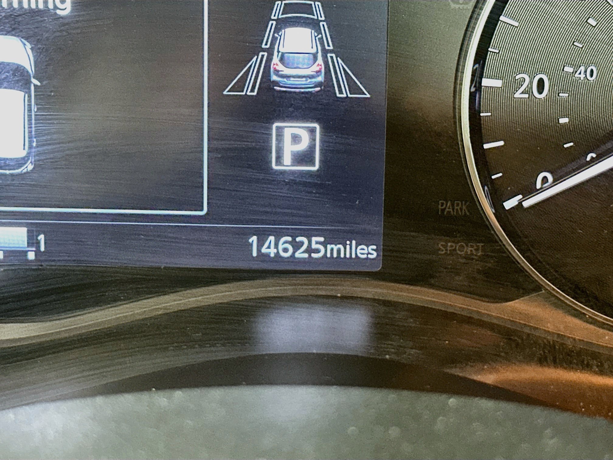 Used 2024 Nissan Kicks SV w/ Interior Electronics Package FWD image 18