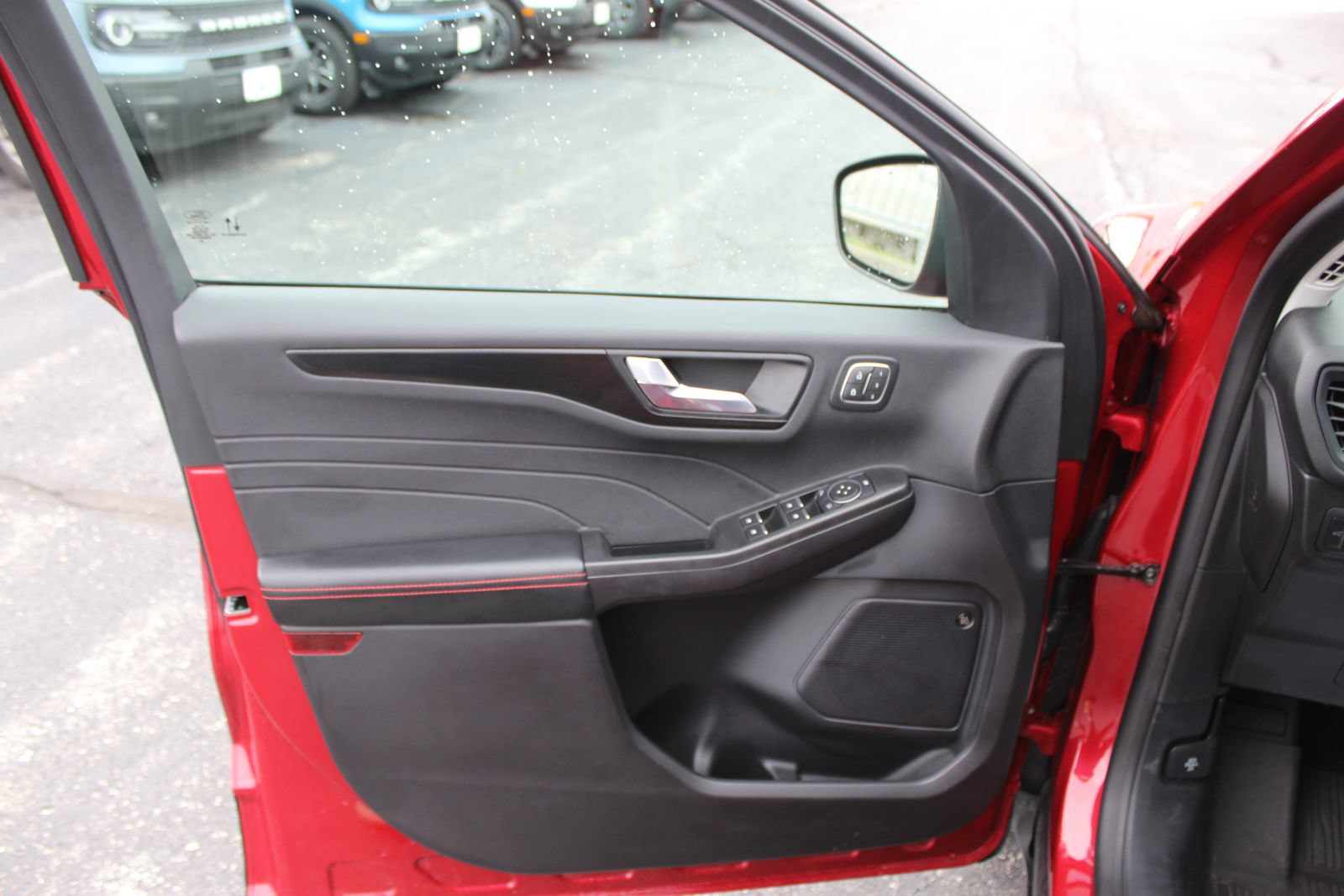 Used 2022 Ford Escape SEL w/ SEL Stealth AWD Package image 21