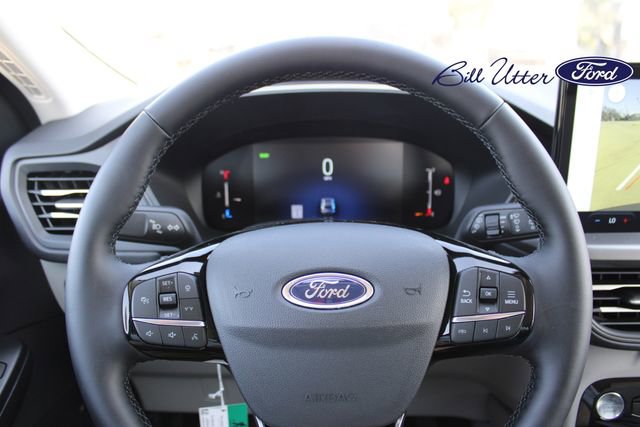 New 2025 Ford Escape SE image 15