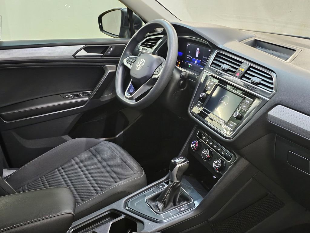 Used 2022 Volkswagen Tiguan S image 10