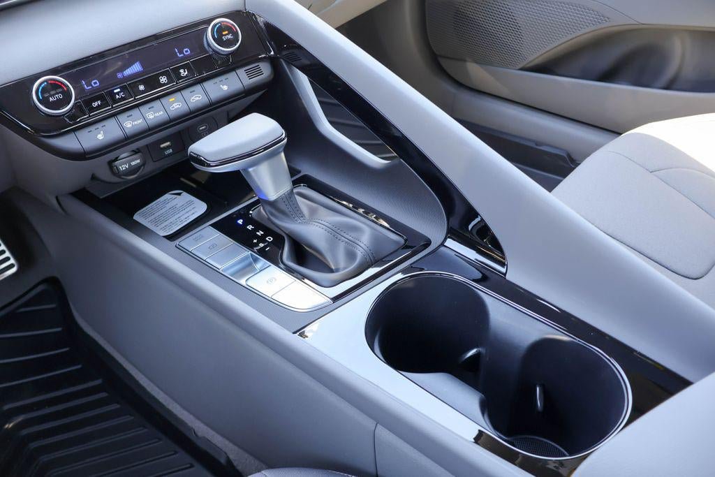 New 2026 Hyundai Elantra SEL Sport Premium FWD image 16