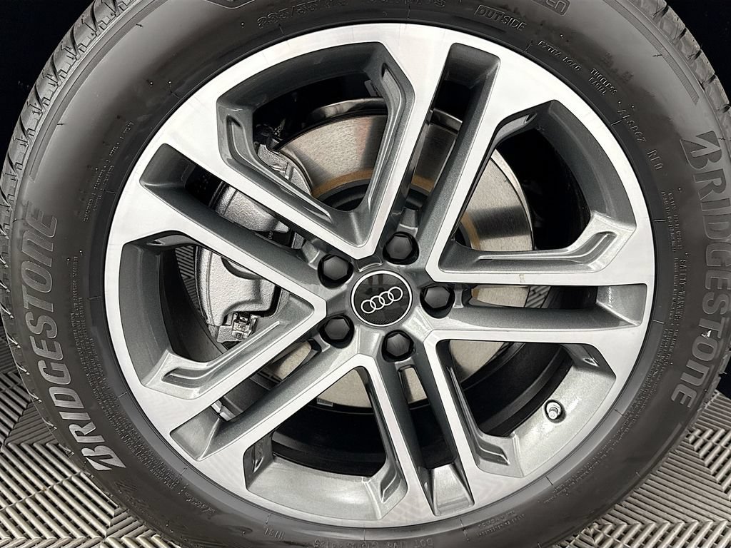 Used 2025 Audi Q5 Premium Plus w/ Premium Plus AWD/4WD image 32