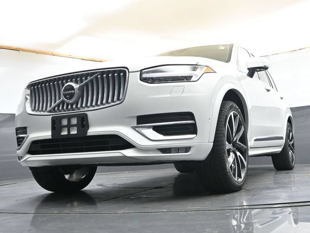 Used 2025 Volvo XC90 B5 Plus w/ Protection Package Premier AWD/4WD image 29