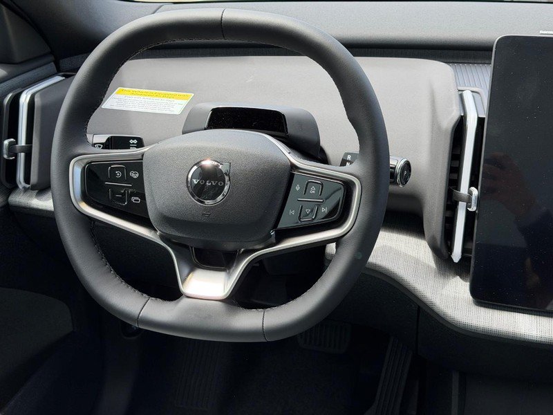 New 2026 Volvo EX30 Plus w/ Climate Package RWD image 6