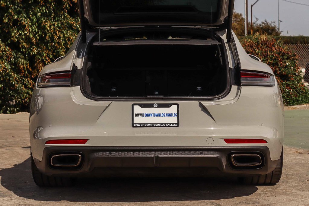 Used 2023 Porsche Panamera AWD/4WD image 30
