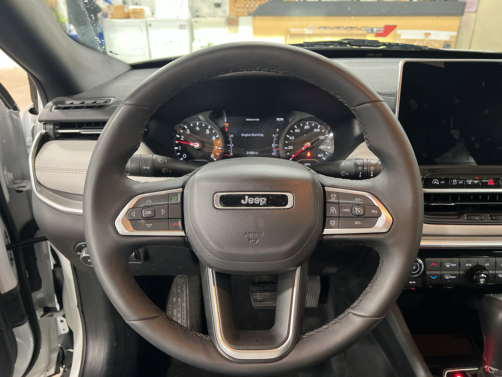 Used 2024 Jeep Compass Limited image 6