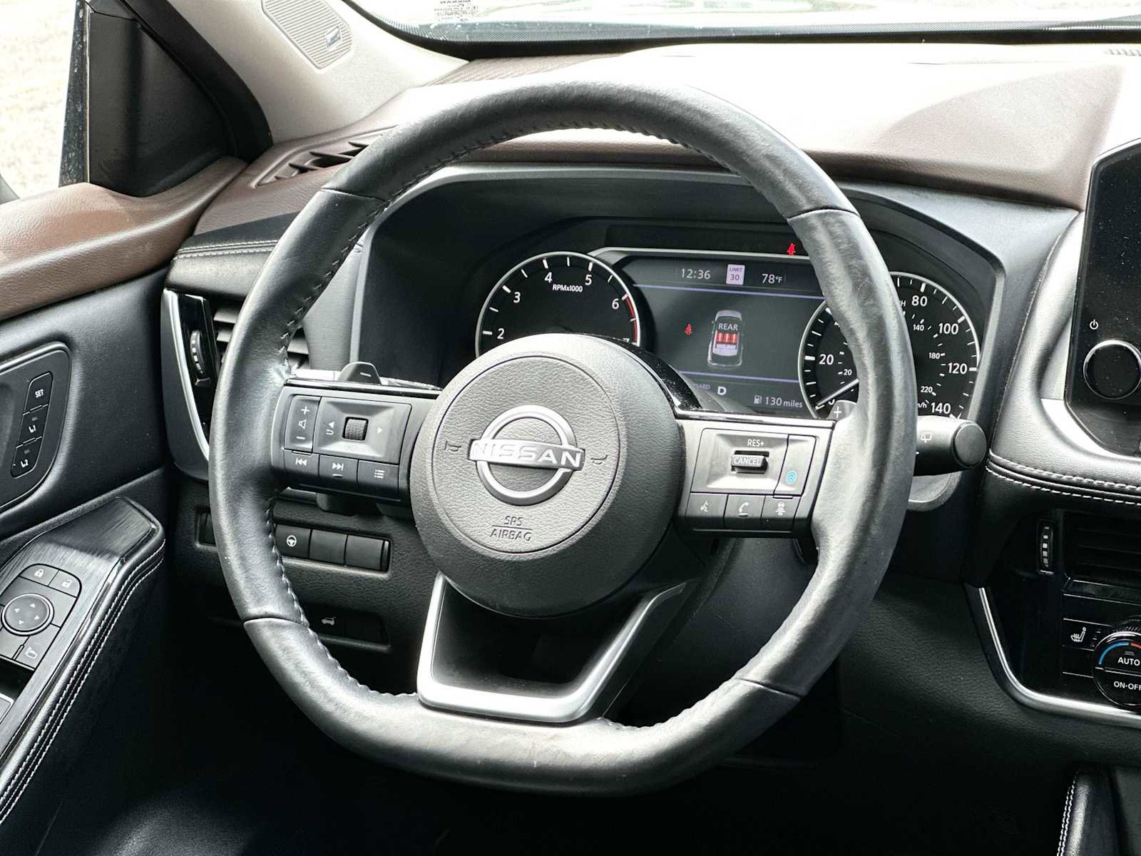 Used 2023 Nissan Rogue SL w/ SL Premium Package image 27