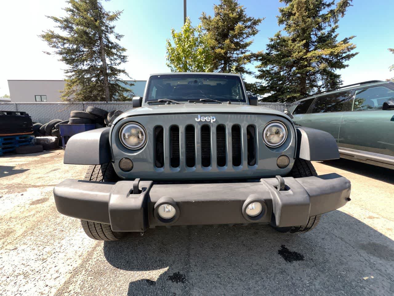 Used 2014 Jeep Wrangler Unlimited Sport w/ Quick Order Package 24S AWD/4WD image 29