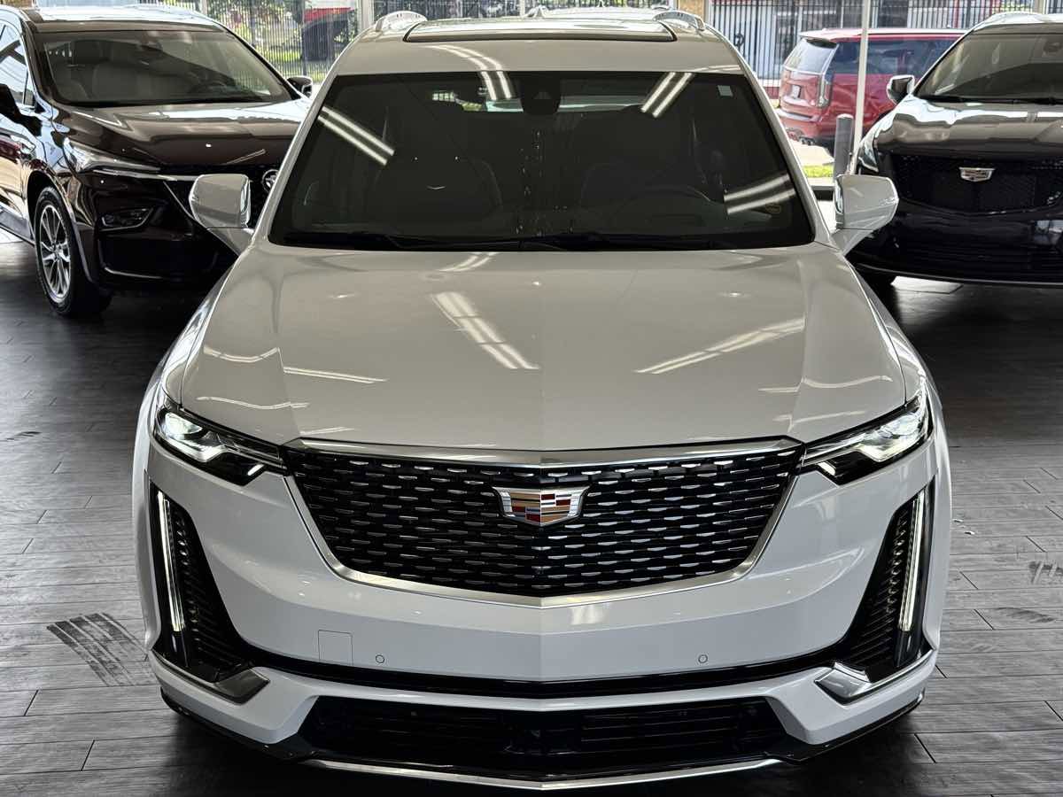 Used 2024 Cadillac XT6 Premium Luxury w/ Technology Package image 6