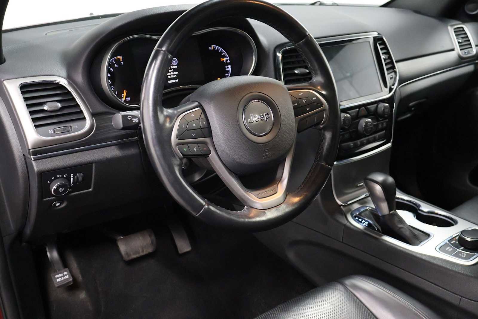 Used 2020 Jeep Grand Cherokee Limited w/ Luxury Group II AWD/4WD image 4