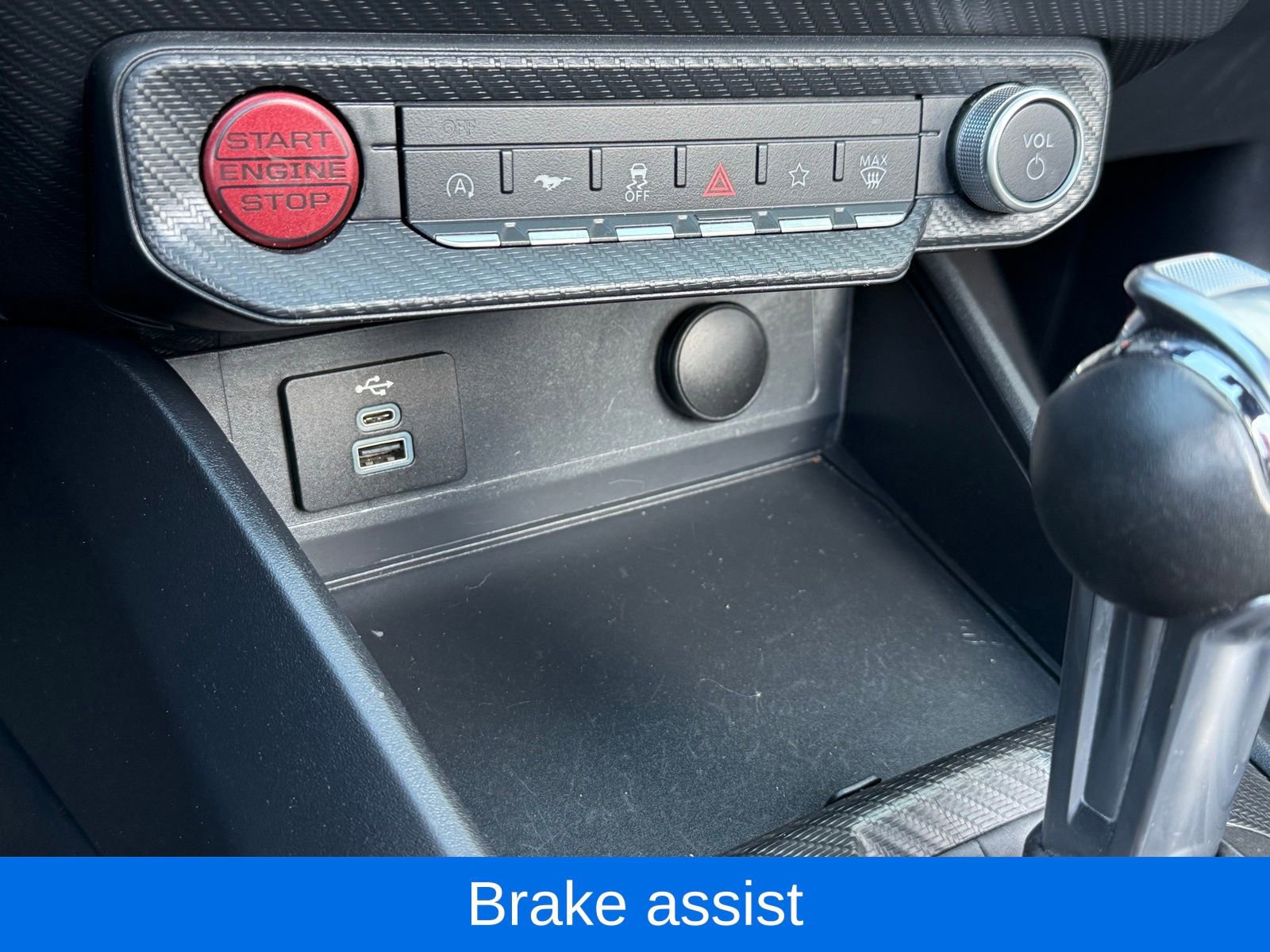 Used 2024 Ford Mustang Convertible image 25