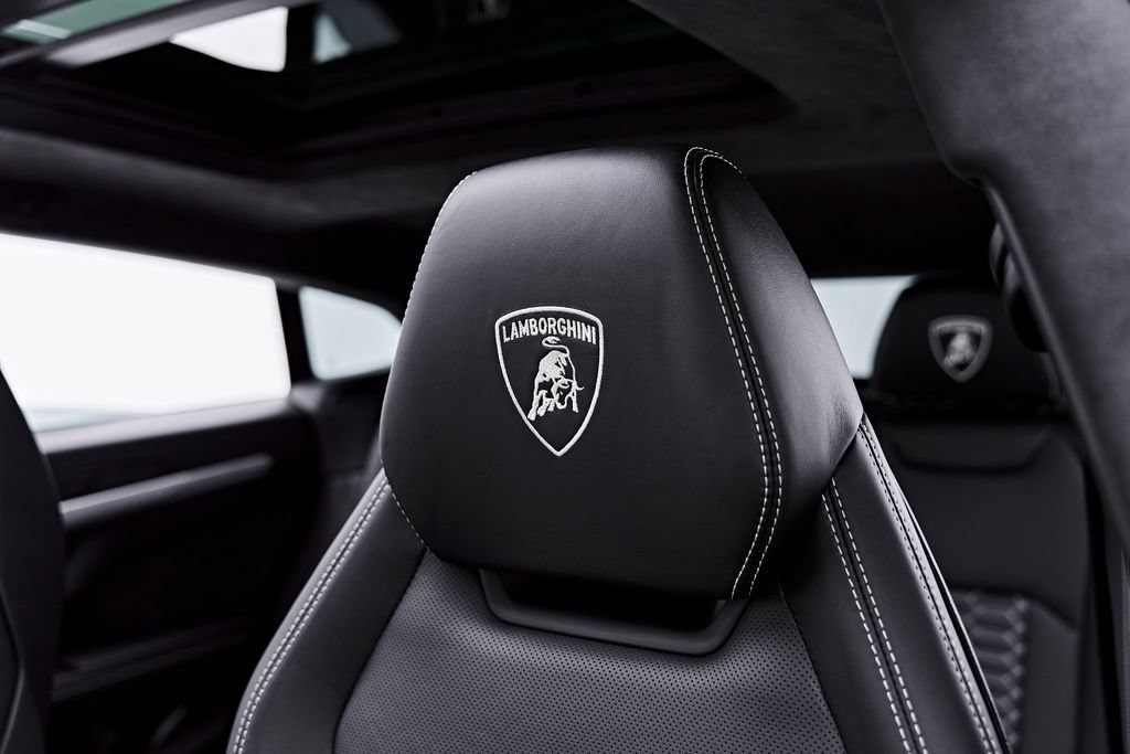 Used 2021 Lamborghini Urus AWD/4WD image 66