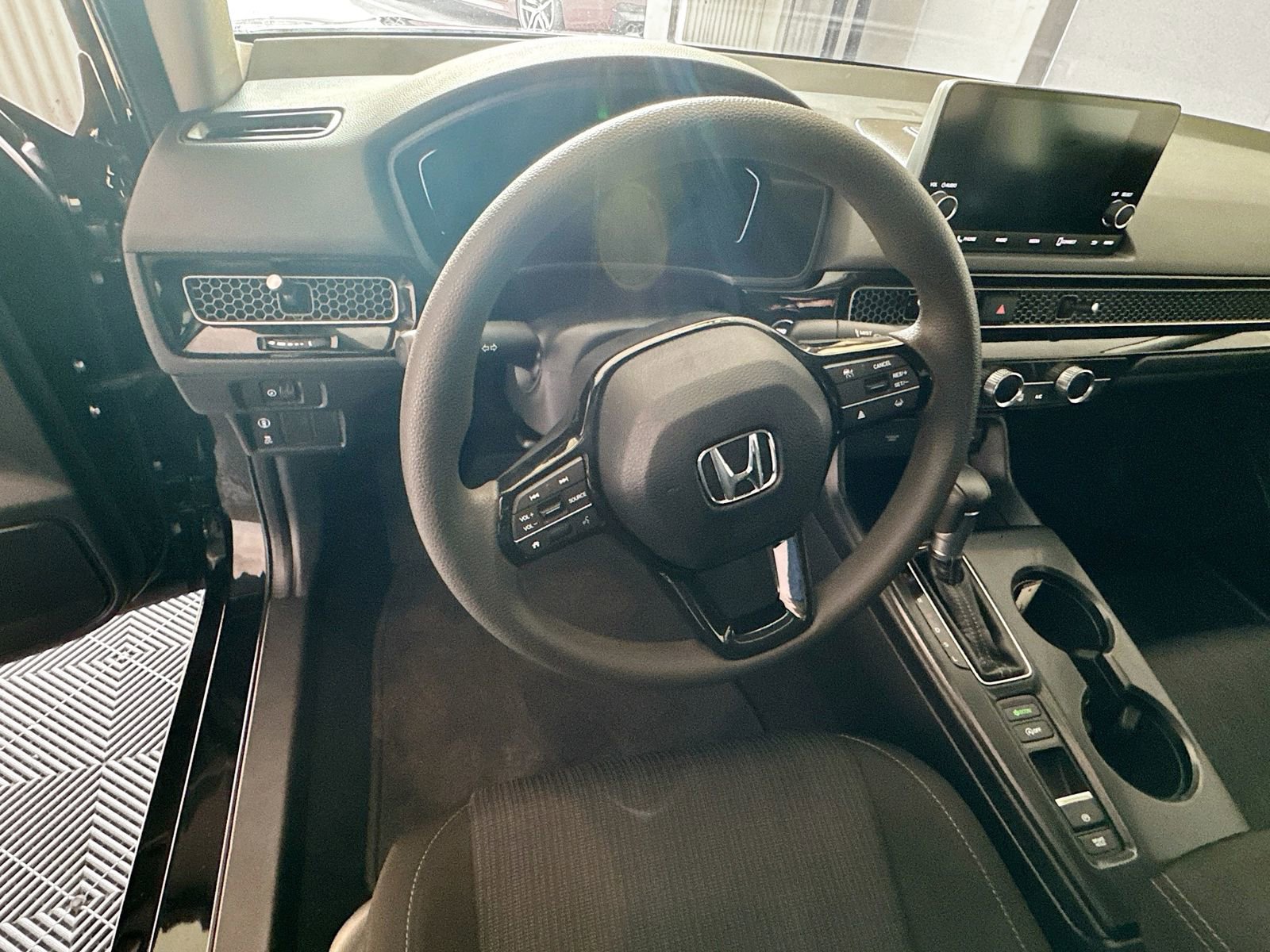 Used 2023 Honda Civic LX image 8