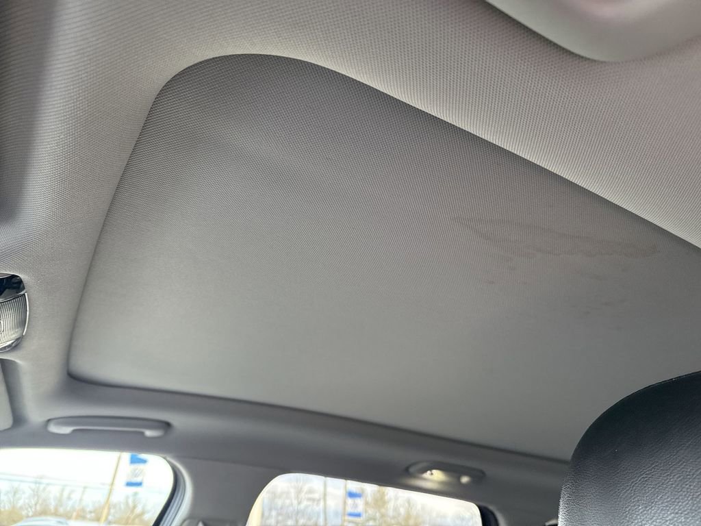 Used 2021 Kia Sorento SX image 11