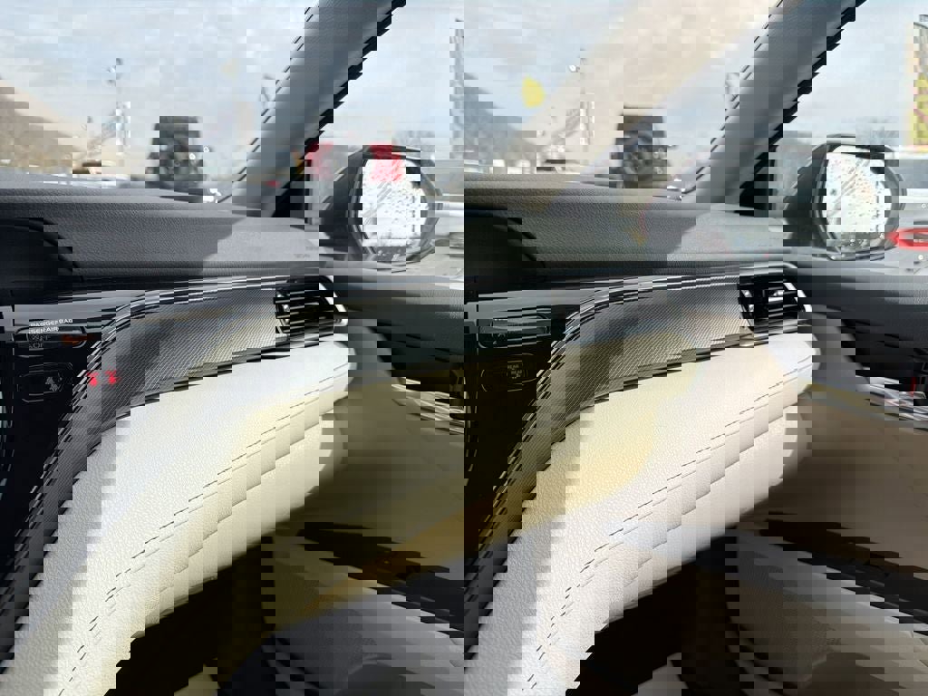 Used 2023 Toyota Camry LE image 24