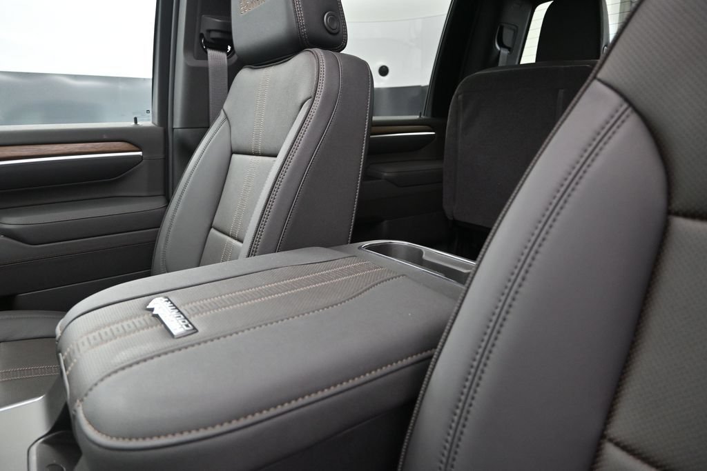 New 2026 Chevrolet Silverado 2500 High Country w/ High Country Premium Package AWD/4WD image 14