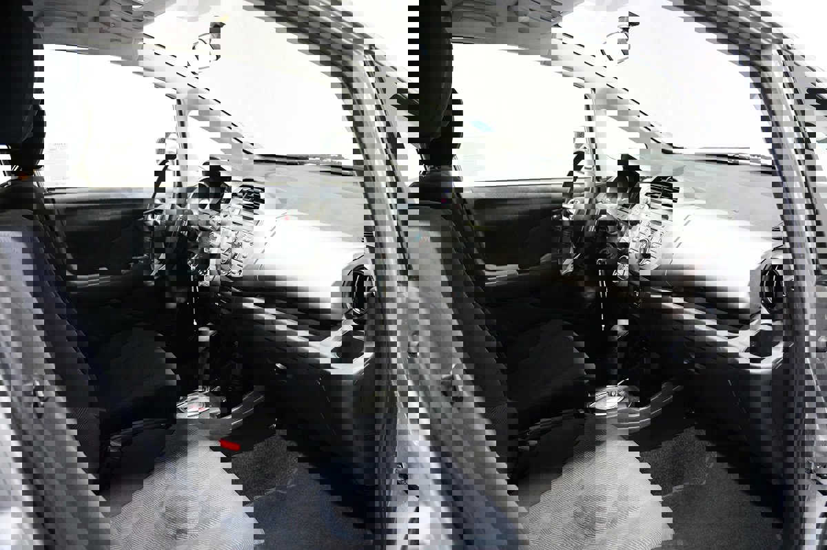 Used 2010 Honda Fit Sport image 23